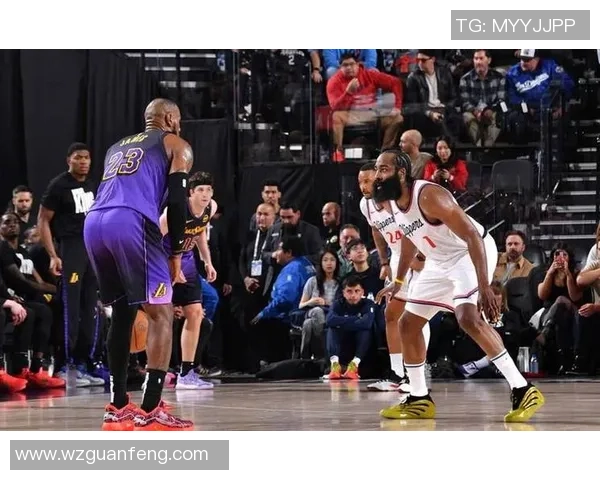 快船与湖人激战集锦回顾精彩瞬间与关键时刻分析